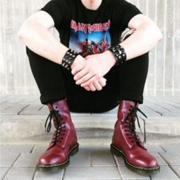 Dr Martens 1460 8 Eye Classic Cherry Red Oxblood Smooth Leather Combat Boots 8 - Picture 10 of 10